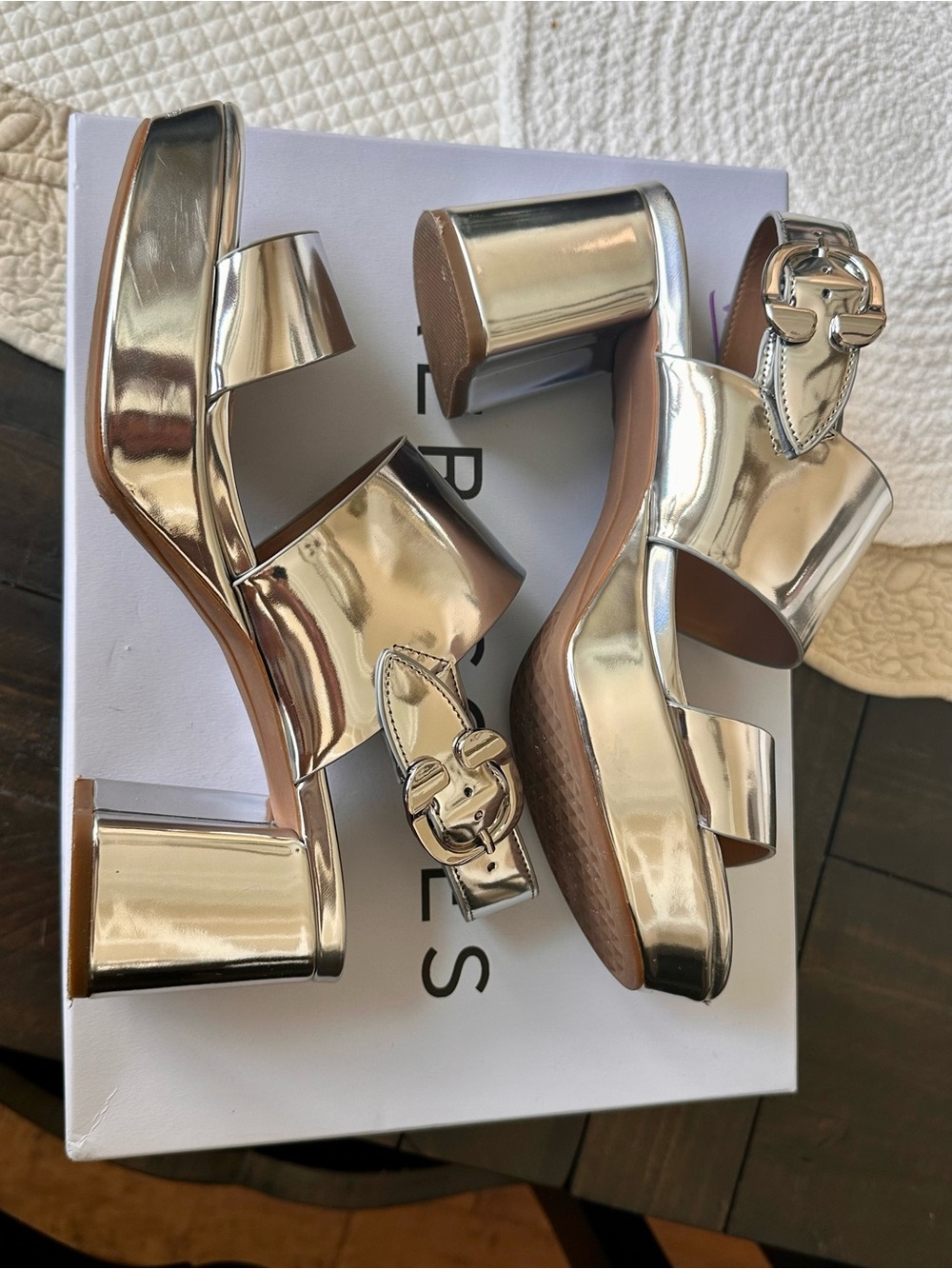 AEROSOLES Metallic SILVER Wide-Strap Slingback Platform Sandals. Worn once 8.5 - Picture 7 of 15
